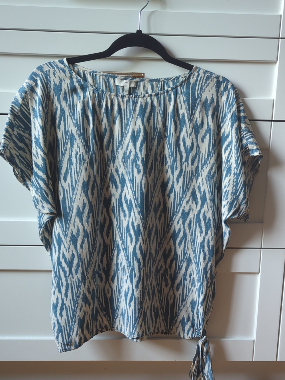 Joie Blue and Cream Ikat Print Dolman Top with Side Tie XS